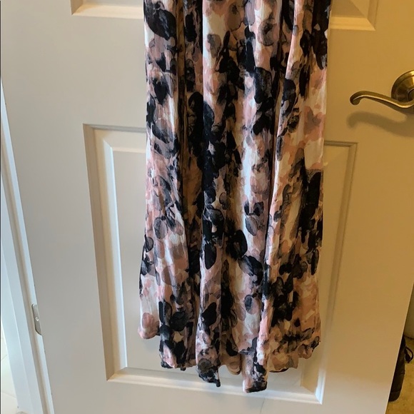 Black & pink open back with tie - Picture 7 of 8